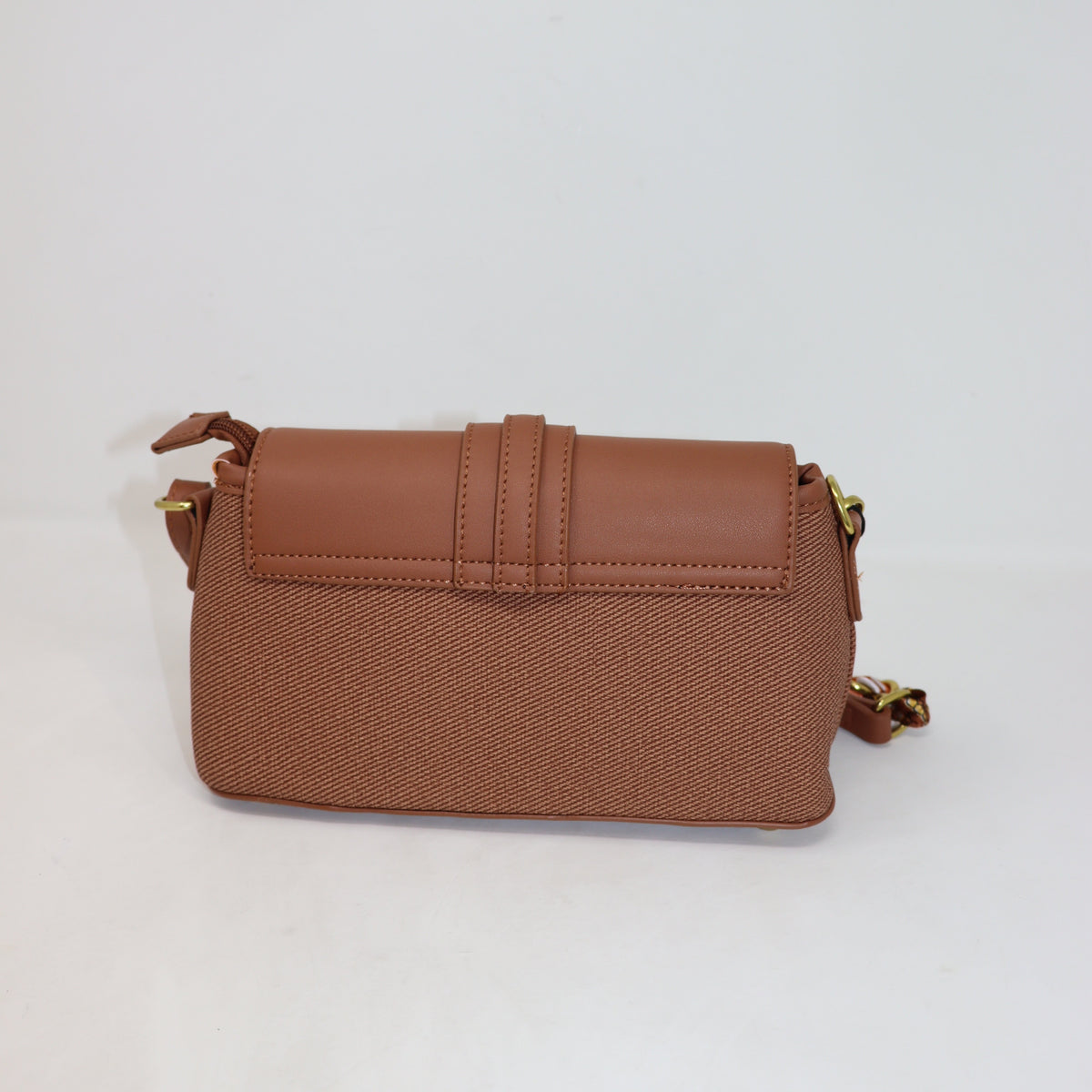 BORSA A SPALLA CON TRACOLLA, MODA, DETTAGLIO STOFFA FIORE, AESTHETIC, INSPO, OUTFIT, DAILY, CHIC