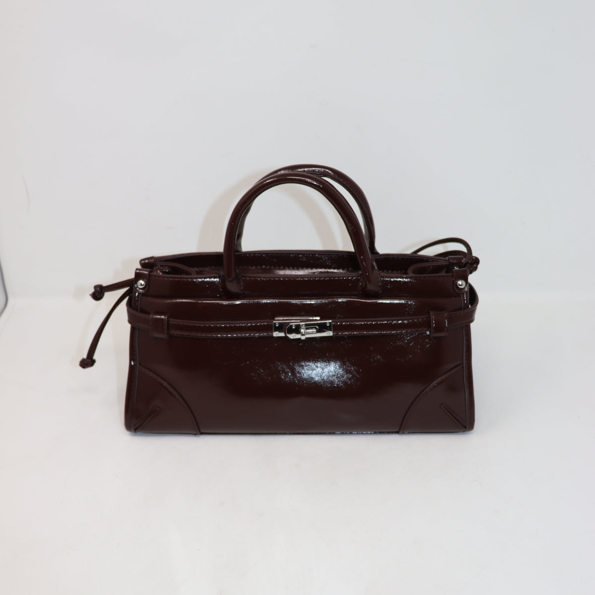 BORSA CON MANICO CON TRACOLLA, MODA, AESTHETIC, INSPO, OUTFIT, DAILY, CHIC, SOFT LUX