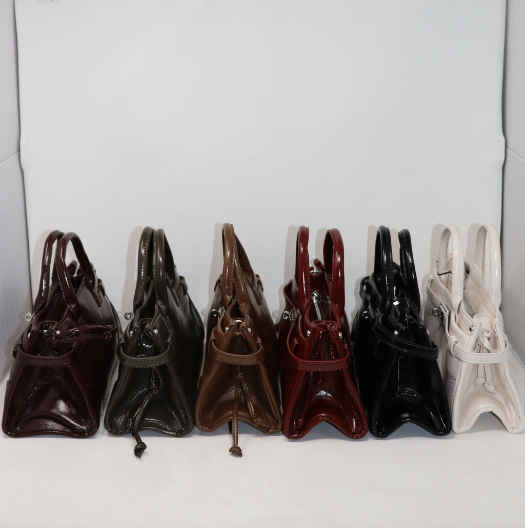 BORSA CON MANICO CON TRACOLLA, MODA, AESTHETIC, INSPO, OUTFIT, DAILY, CHIC, SOFT LUX