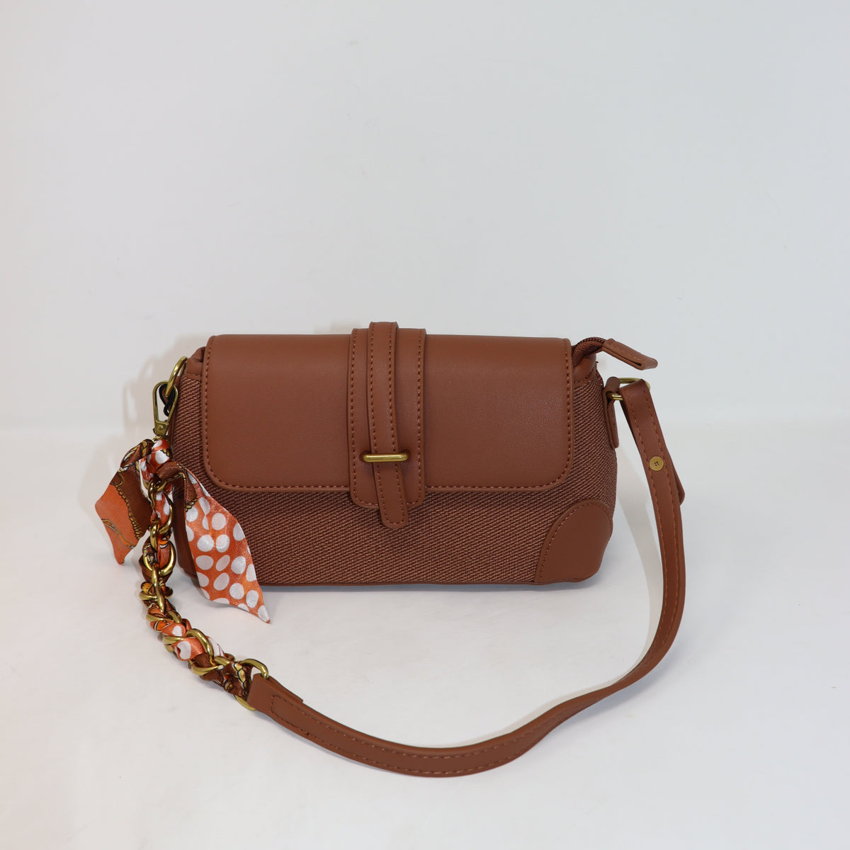 BORSA A SPALLA CON TRACOLLA, MODA, DETTAGLIO STOFFA FIORE, AESTHETIC, INSPO, OUTFIT, DAILY, CHIC