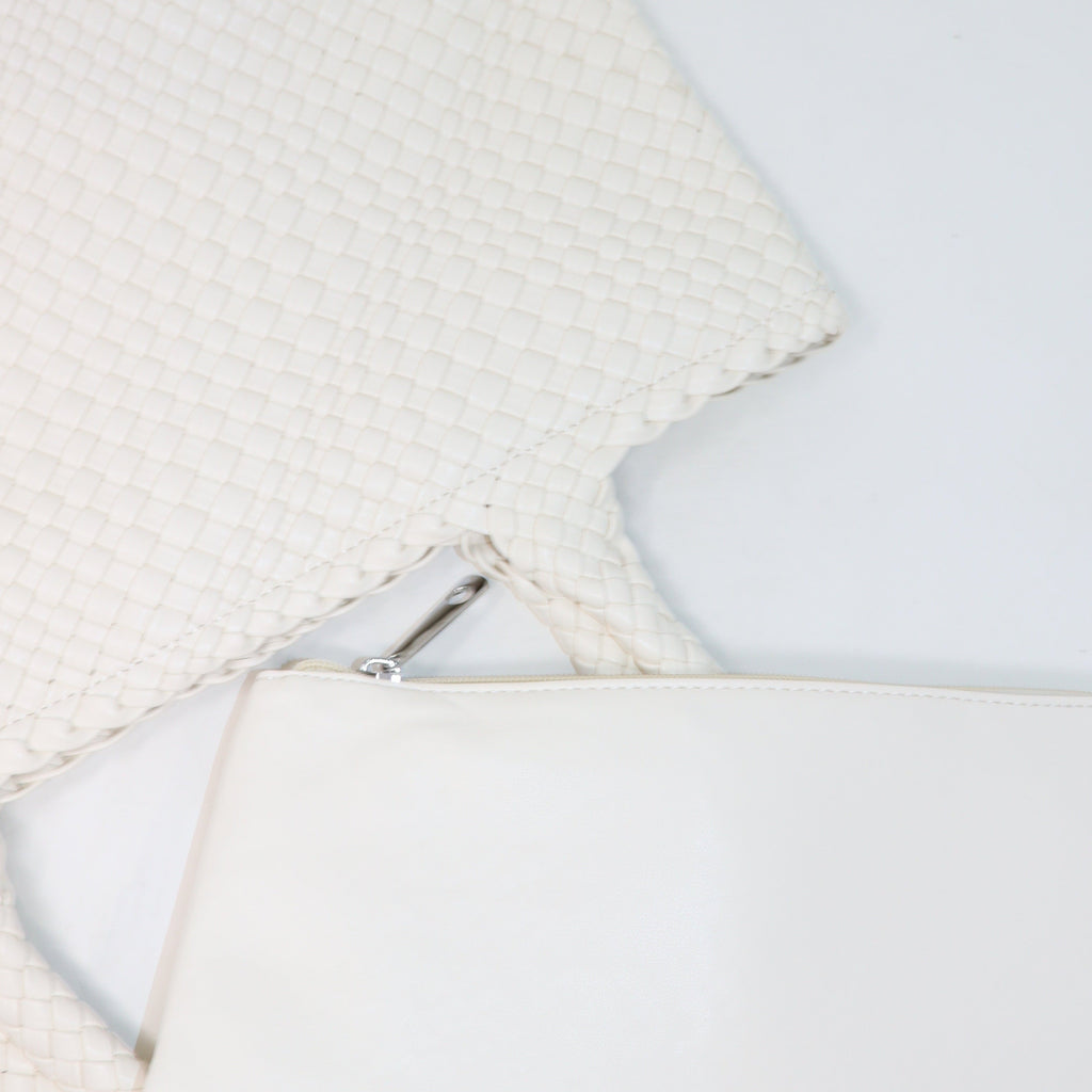 TOTE INTRECCIATA MEDIUM A SPALLA CON BEAUTY